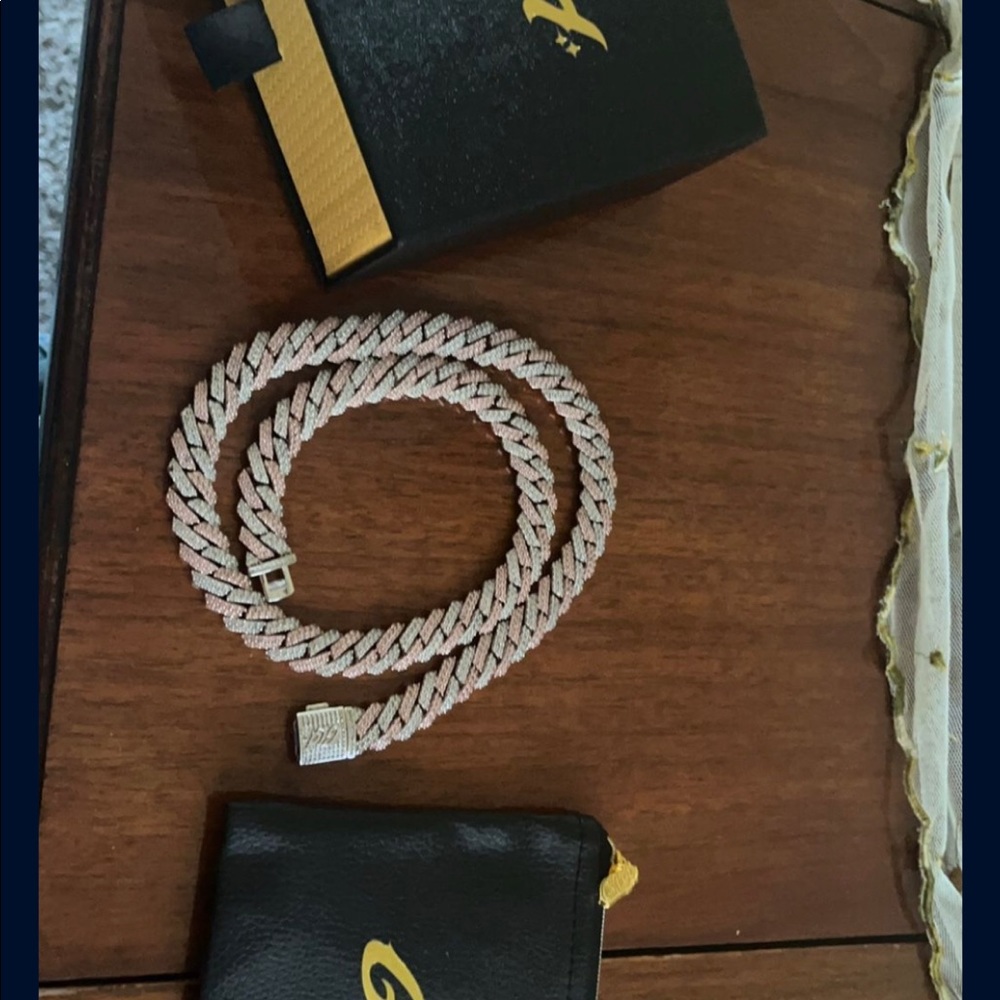 Shop gld 20” 2 tone miami cuban prong choker in brand new condition!